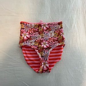 Sz M new with tags lime Ricki reversible bottoms